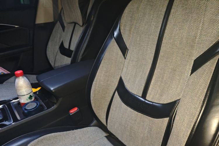 Used Bestune B70 2023 3rd Generation 1.5T Automatic Enjoyment Version 70th Anniversary Edition
