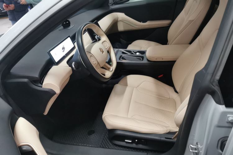 Used Nio ET5T 2023 75 kWh Touring Left Front Seat