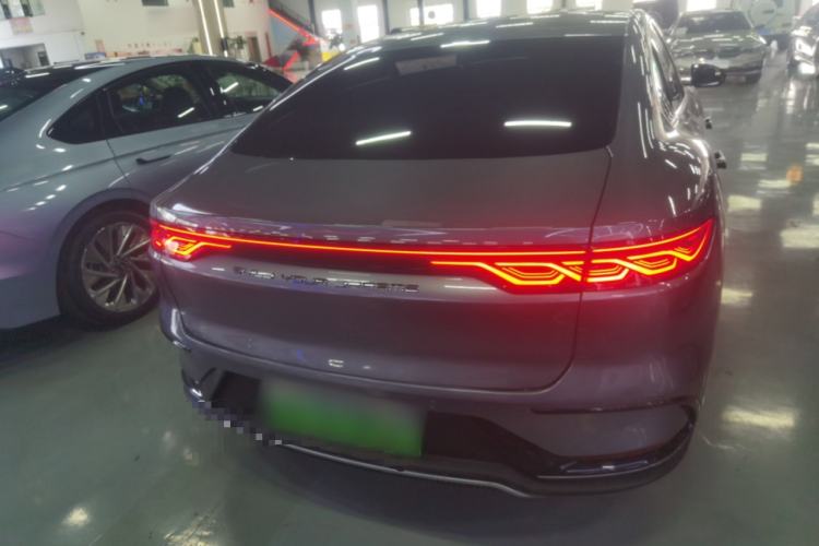 Used BYD Han 2023 EV Champion Edition 715KM Front-Drive Prestige Model
