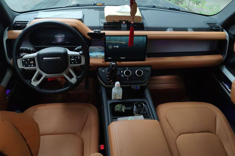 Used Land Rover Defender 2024 110 3.0T P400 Dark Edition
