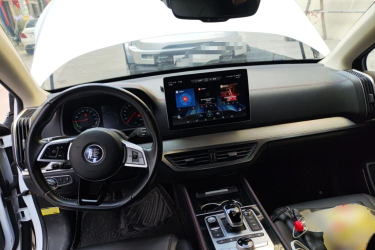 Used BYD Tang New Energy 2018 DM 2.0T All-Wheel Drive Smart Connect Advanced Model 7 Seats China V Emission Standard
