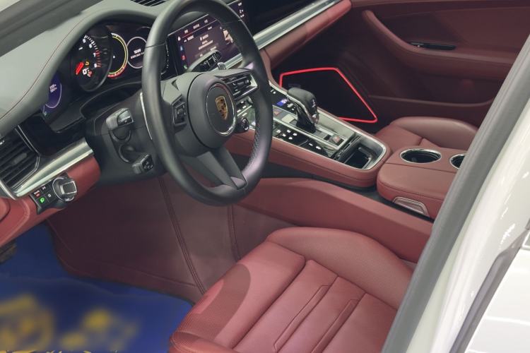 Used Porsche Panamera 2022 Panamera 4 Executive Extended Platinum Edition 2.9T

