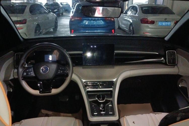 Used BYD Song Pro New Energy 2024 HONOR Edition DM-i 71KM Navigation Model