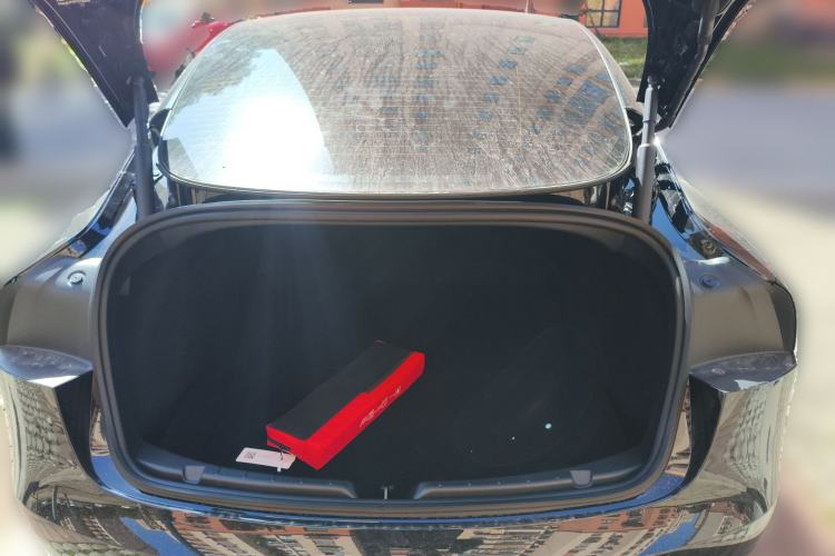 Used Tesla Model 3 2025 Model Revised Rear-Wheel-Drive Version
