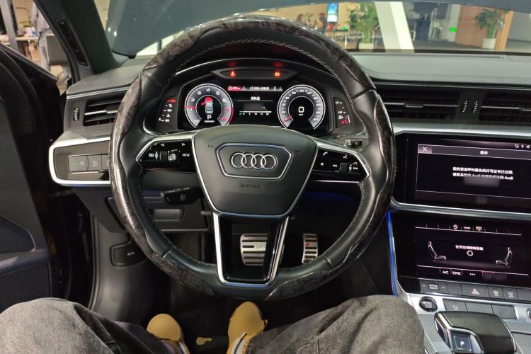 Used Audi A6L 2022 40 TFSI Luxury Dynamic Model Steering Wheel