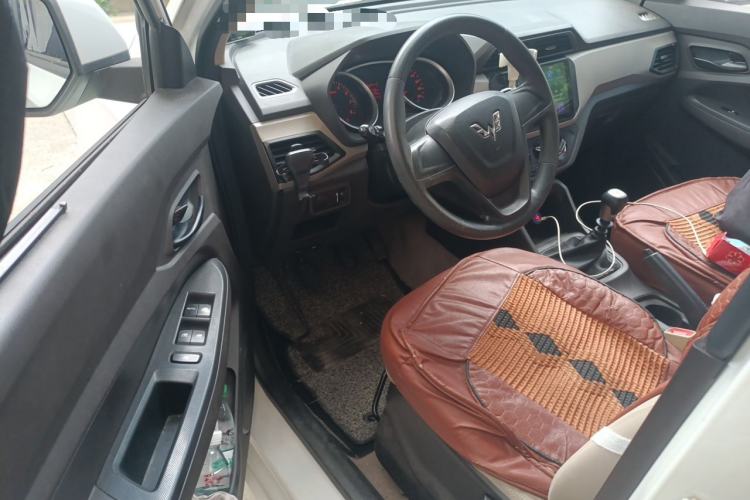 Used Wuling Hongguang 2019 1.5L S Standard Version China VI LAR
