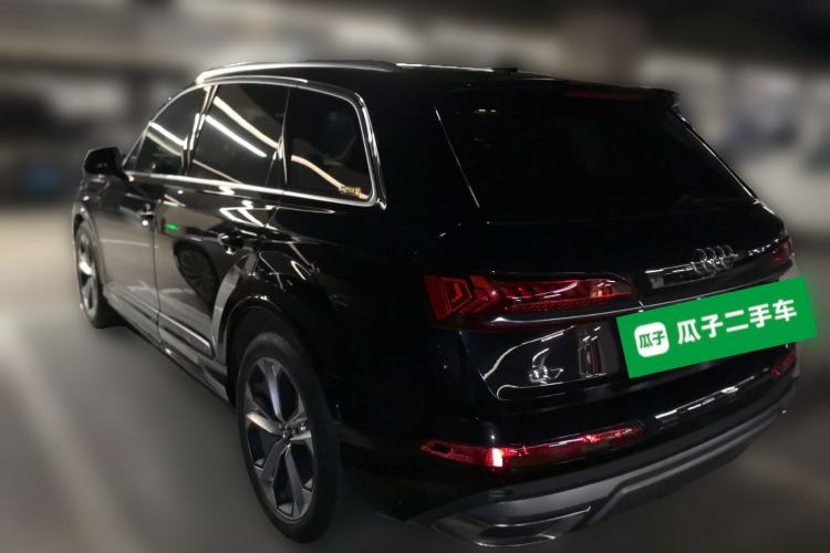 Used Audi Q7 2020 55 TFSI quattro S line sports model
