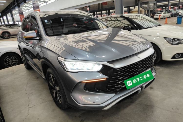 Used BYD Song Pro New Energy 2023 Champion Edition DM-i 71KM Leading Model Front Right 45 Deg