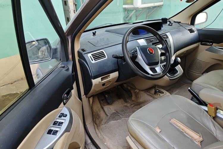 Used FORTHING Joyear SUV 2012 1.6L Luxury Model