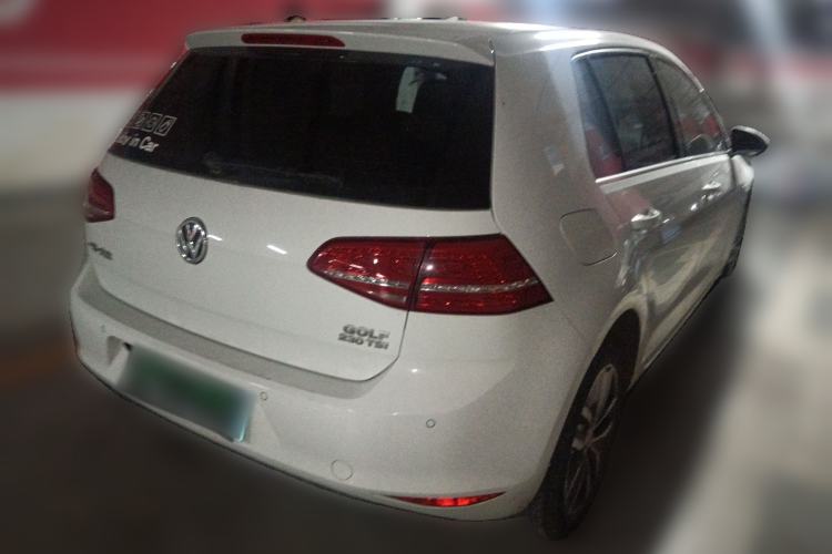 Used Volkswagen Golf 2016 230TSI Automatic Luxury Version
