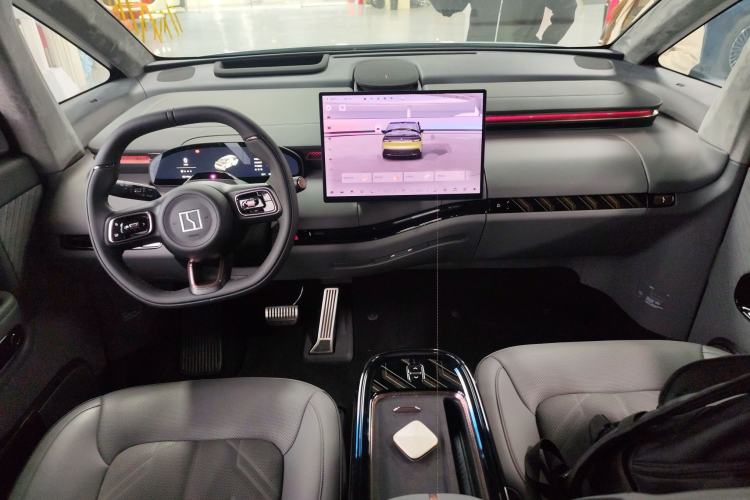 Used Zeekr MIX 2025 Intelligent Driving Version Center Console