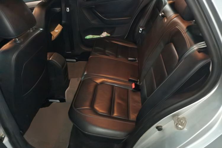 Used Volkswagen Bora 2013 1.6L Automatic Comfort Model Left Rear Seat