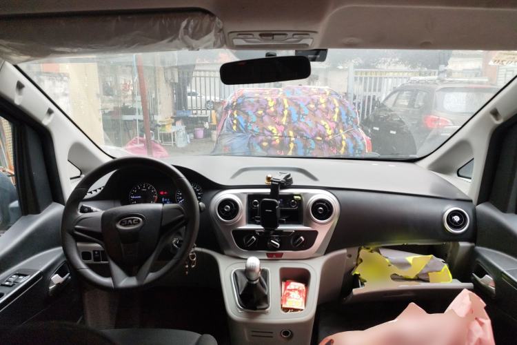 Used JAC Refine M3 2018 1.6L Express Edition 7-Seater
