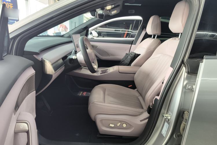 Used ONVO L60 2024 60 kWh Rear-Drive Version
