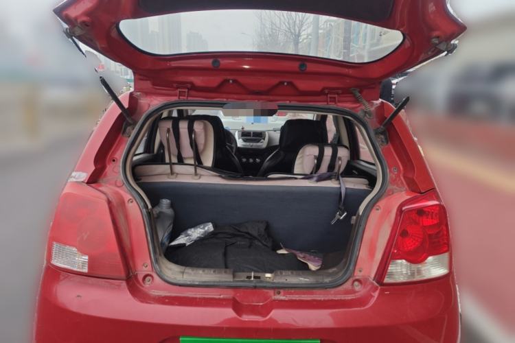 Used Zotye Z100 2013 1.0L Comfort Model
