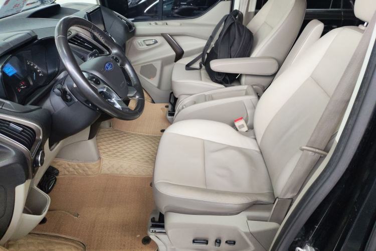 Used Ford Tourneo Custom 2017 2.0T Automatic Business Class Version
