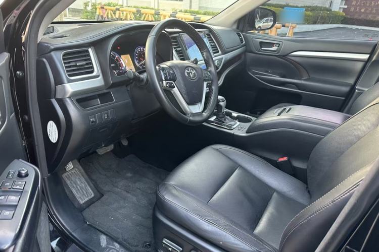 Used Toyota Highlander 2015 2.0T Two-Wheel Drive Luxury Edition 7 Seats