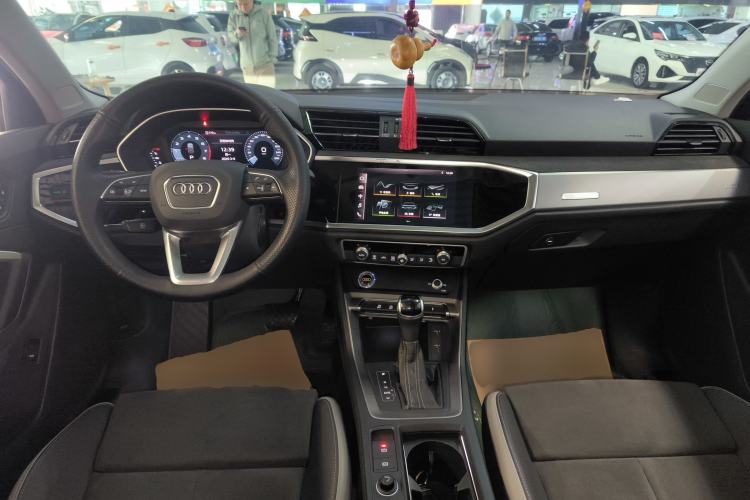 Used Audi Q3 2021 35 TFSI Progressive Dynamic Edition