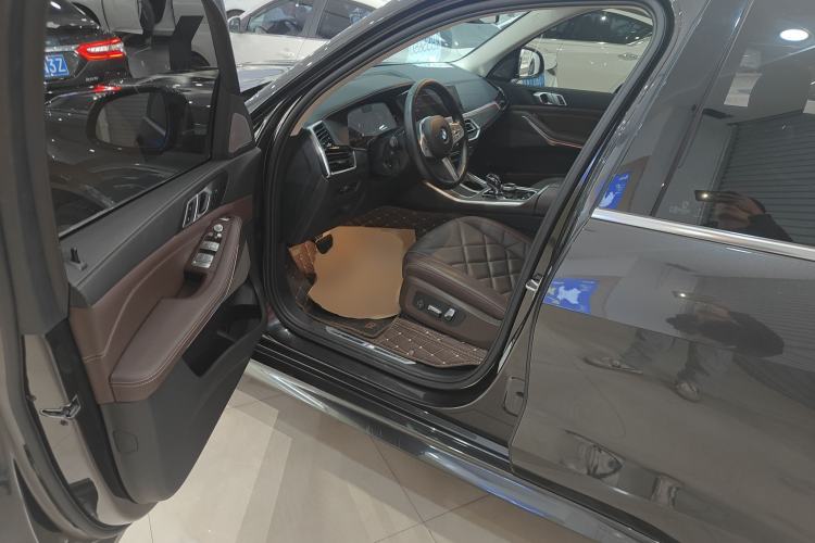 Used BMW X5 2022 Restyled xDrive 30Li M Sport Package
