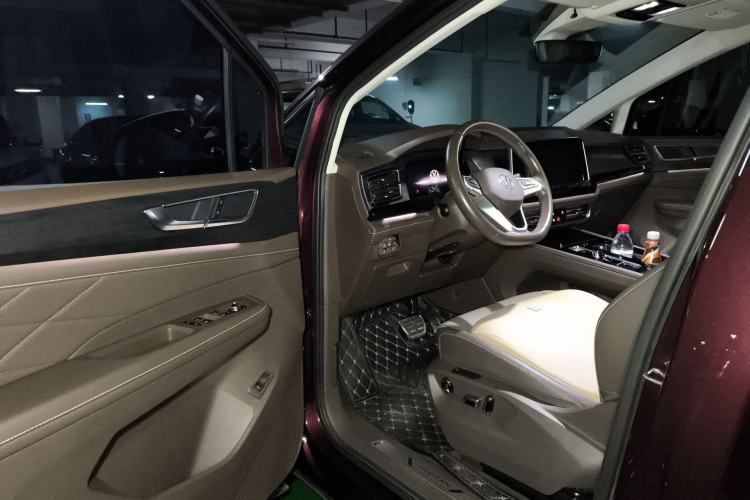 Used Volkswagen Viloran 2022 380TSI Prestige Edition Driver Seat