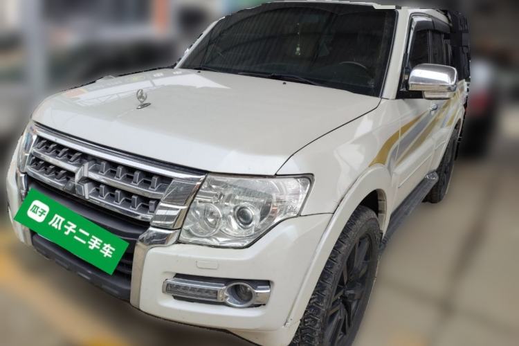 Used Mitsubishi Pajero 