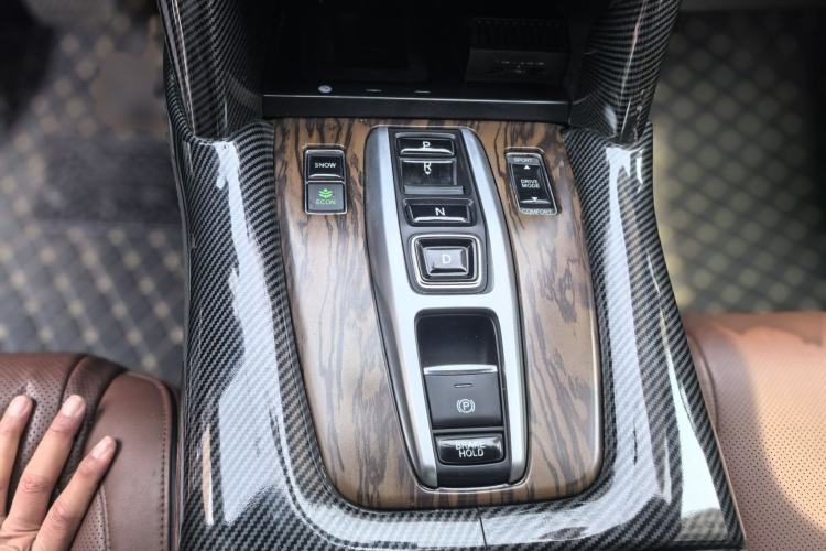 Used Honda UR-V 2017 370TURBO 2WD Prestige Edition China V Interior 3