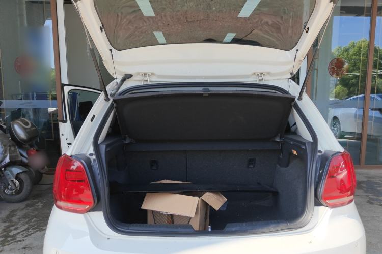 Used Volkswagen Polo 2014 1.6L Automatic Comfort Edition