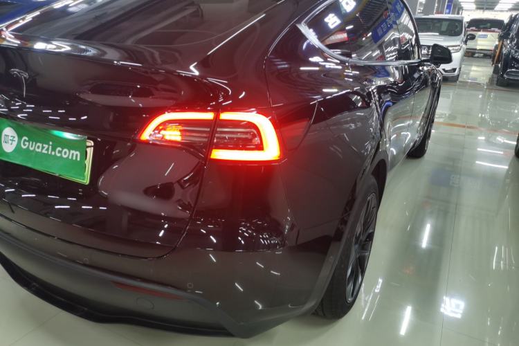 Used Tesla Model Y 2023 Rear-Wheel-Drive Version