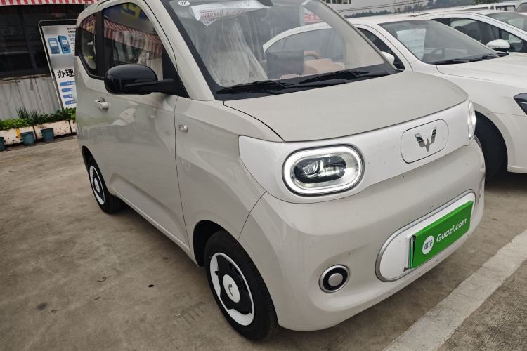 Used Wuling Hongguang MINIEV 2024 3rd Generation 215km Youth Edition
