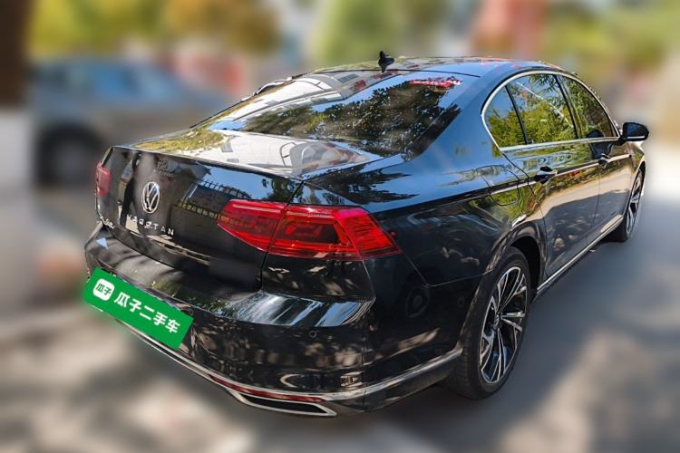 Used Volkswagen Magotan 2021 330TSI DSG 30th Anniversary Edition Rear Right 45 Deg