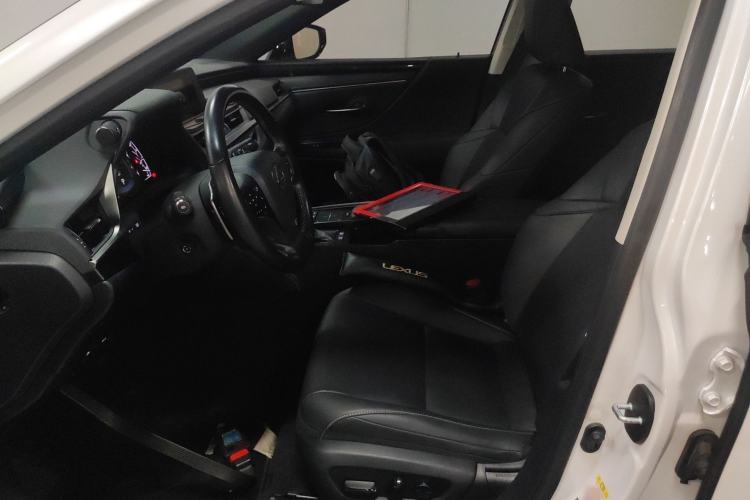 Used Lexus ES 2018 300h Premier Edition China VI Standard
