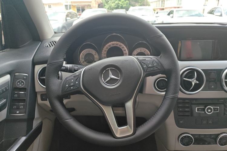Used Mercedes-Benz GLK-Class 2013 GLK 300 4MATIC Dynamic Sunroof Model Steering Wheel