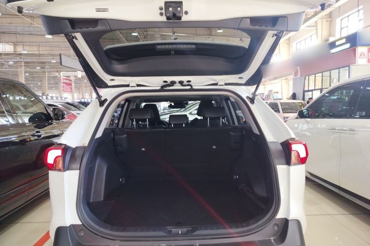 Used Toyota RAV4 2020 Dual-Engine 2.5L E-CVT 4x4 Elite PLUS Edition