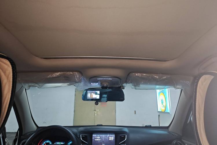 Used BYD Song New Energy 2017 Song DM 1.5TID All-Wheel Drive Prestige Model Headliner