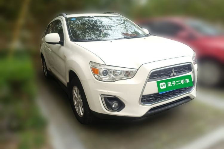 Used Mitsubishi ASX 2013 1.6L Manual Two-Wheel Drive Standard Edition Front Right 45 Deg