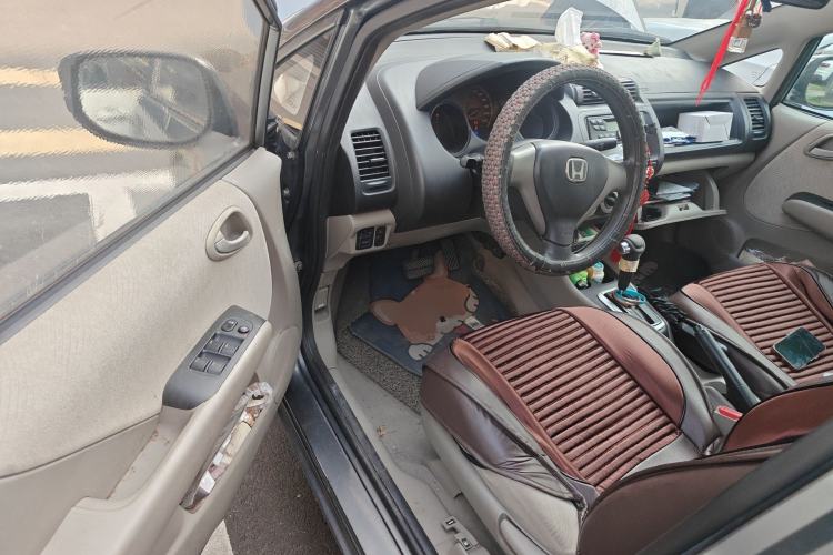 Used Everus S1 2011 1.3L Automatic Comfort Edition
