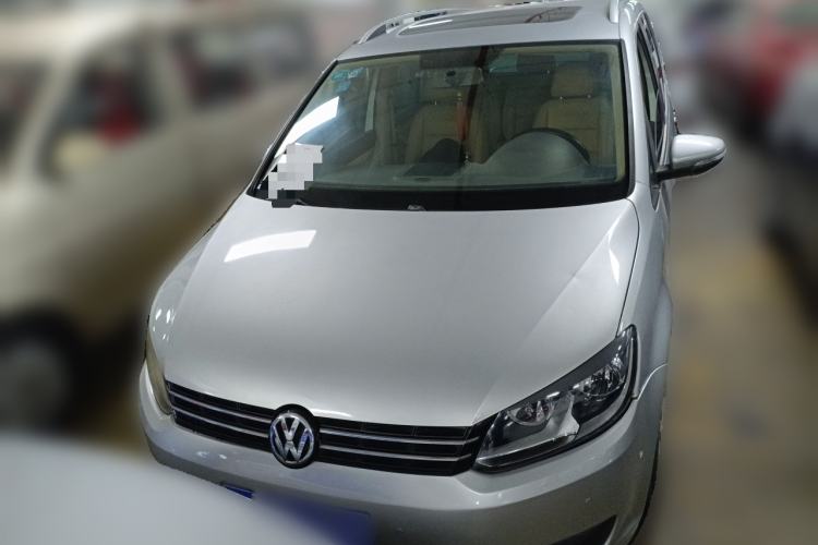 Used Volkswagen Touran 2011 1.4T DSG ZhiZhen Edition 5 Seats Front