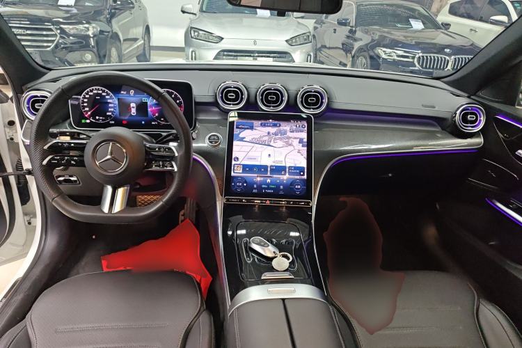 Used Mercedes-Benz C-Class 2025 C 260 L Sport Edition Center Console
