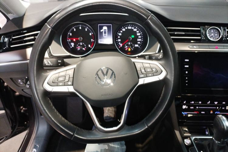 Used Volkswagen Magotan 2020 330TSI DSG Leading Model Steering Wheel