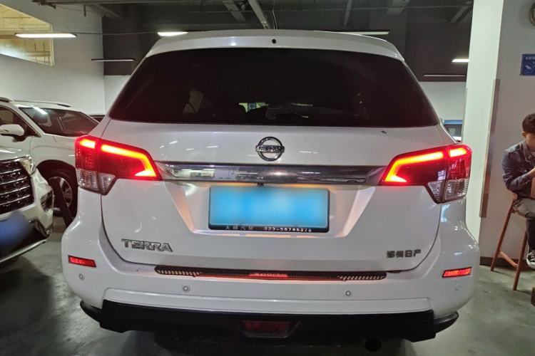 Used Nissan Terra 2018 2.5L Automatic 2WD Luxury Edition
