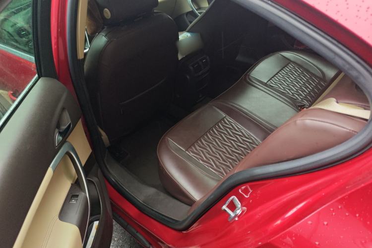 Used Buick Regal 2015 2.0L Leading Fashion Edition Left Rear Seat