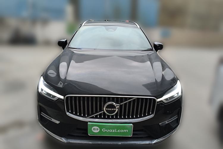 Used Volvo XC60 2024 B5 4x4 Smart Luxury Edition Front