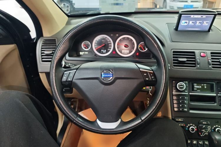 Used Volvo XC Classic 2014 T5 Luxury Edition
