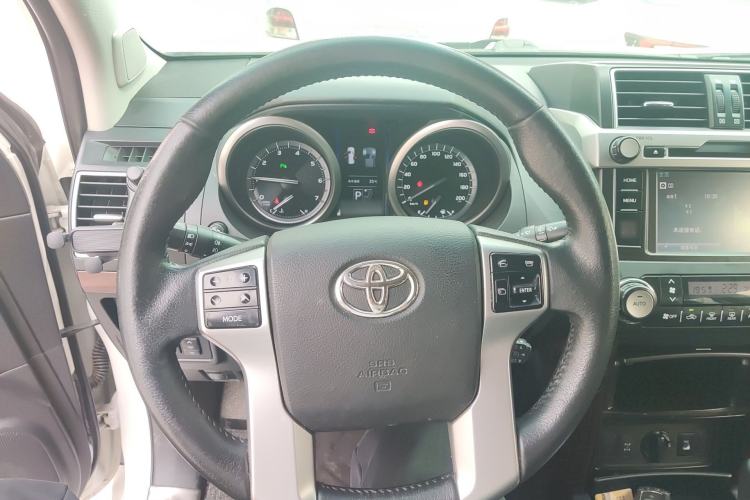 Used Toyota Prado 2016 3.5L Automatic TX-L Steering Wheel