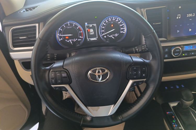 Used Toyota Highlander 2018 2.0T Four-Wheel Drive Prestige Version 7 Seats China VI Standard
