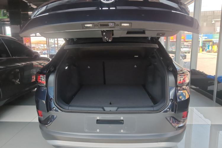 Used Volkswagen ID.4 CROZZ 2025 Pure Edition Trunk