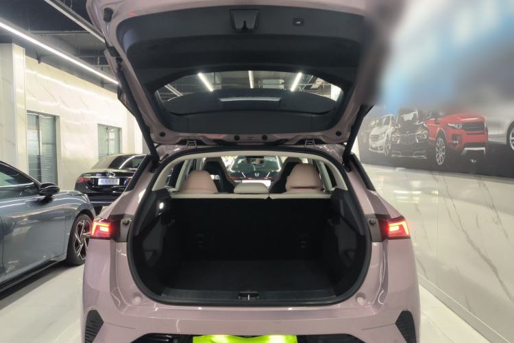 Used Lynk & Co 06 EM-P 2023 EM-P 126 Long-Range Halo
