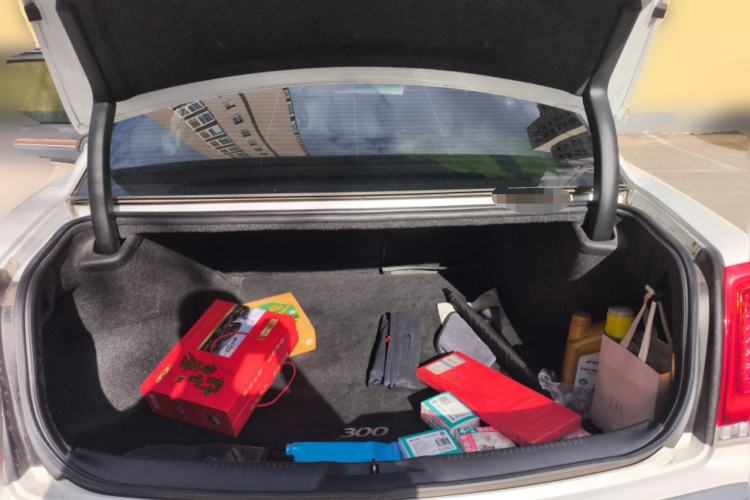 Used Chrysler 300C 2016 3.0L Supreme Edition
