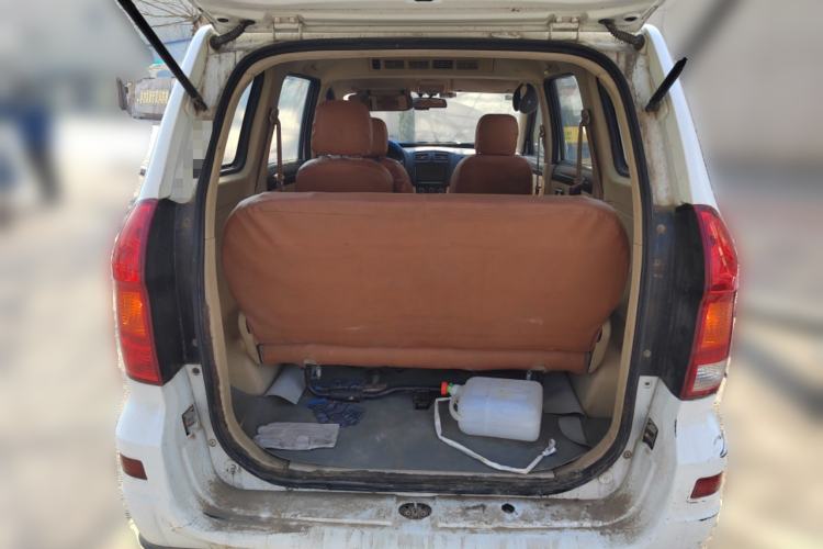 Used Dongfeng Fengon 330 2014 1.5L Manual Utility Version DK15 Trunk