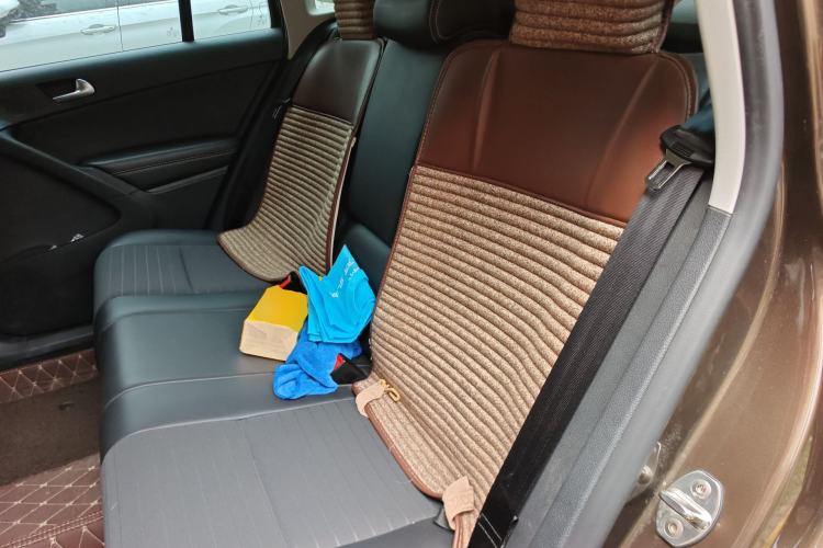 Used Volkswagen Tiguan 2016 280TSI Automatic Two-Wheel-Drive Silk Road Style Edition Left Rear Seat